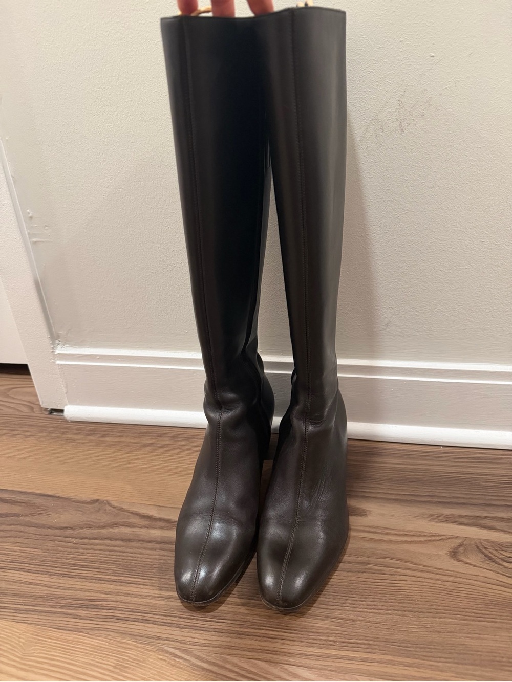 Theory Classic Tall Women's Leather Boots in Dark Brown (39)